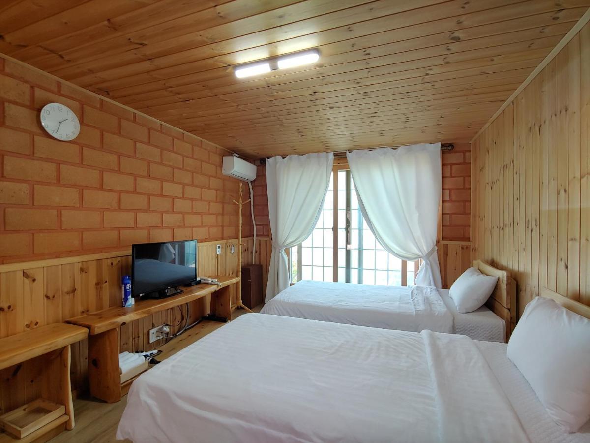 Jeju Hanibaram Pension Exterior photo